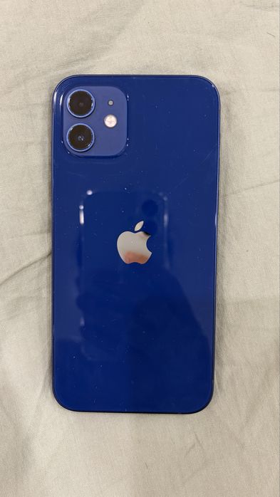 iPhone 12 продам