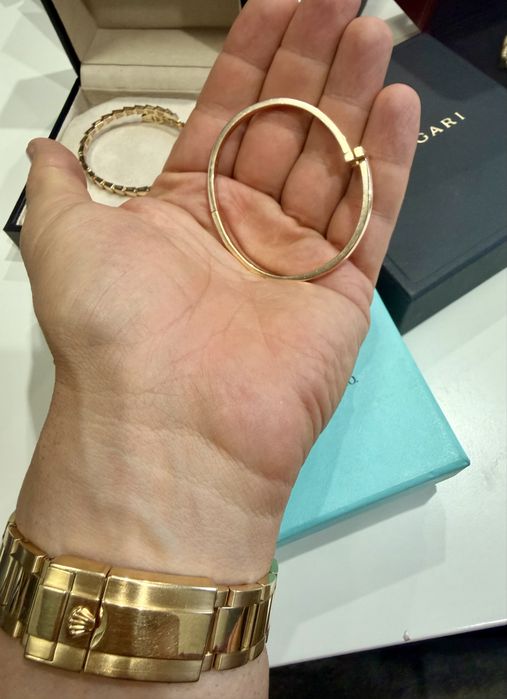 Tiffany & Co  гривна 18 карата