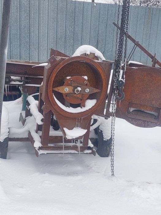 На трактор 3 техники