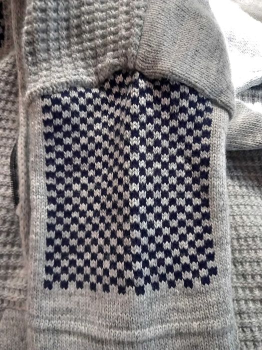 Нова мекичка и много топла плетена жилетка с качулка, размер 134–140