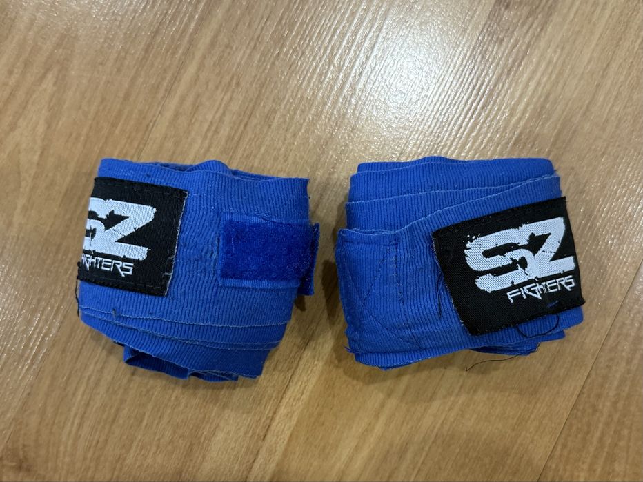 Продавам сет за бокс