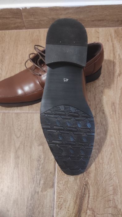 Pantofi bărbați mărime 45