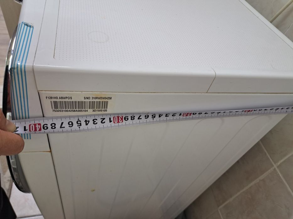 Продадим стиральную машинку LG
