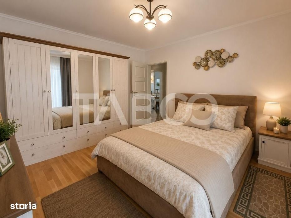 Apartament de vanzare 4 camere balcon boxa lift bloc nou zona Centrala