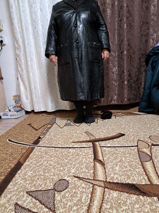 Продам кожаный плащ