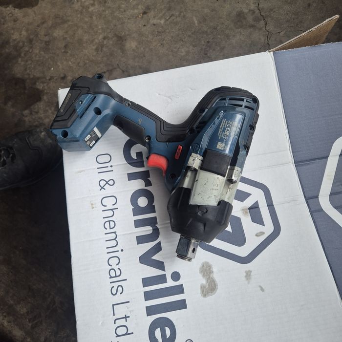 Акумулаторни Инструменти BOSCH