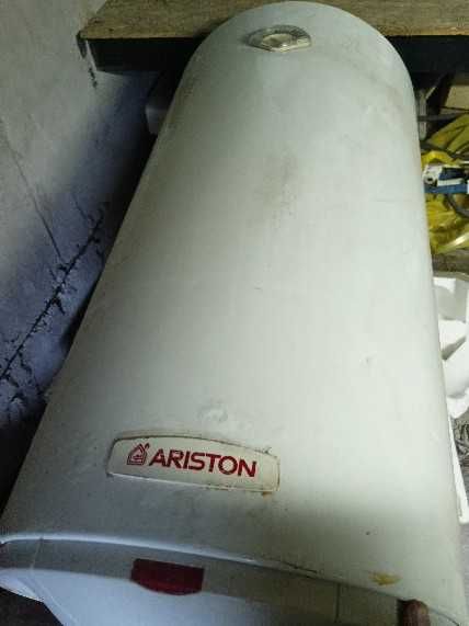 Продам АРИСТОН 100 литровый
