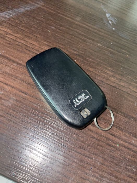 Продам ключ оригинал Toyota Camry