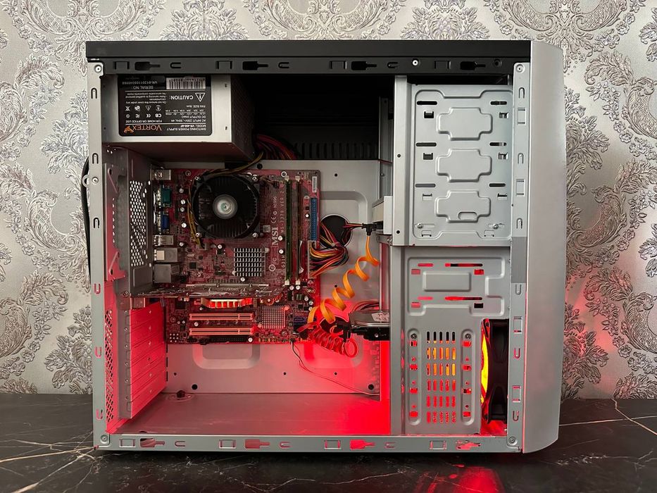 Совершеннолетний компьютер