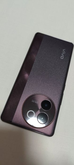 Ideal Vivo V30E Android 15 4K video NFC 8+8/256 AMOLED Full HD+ 120 ge