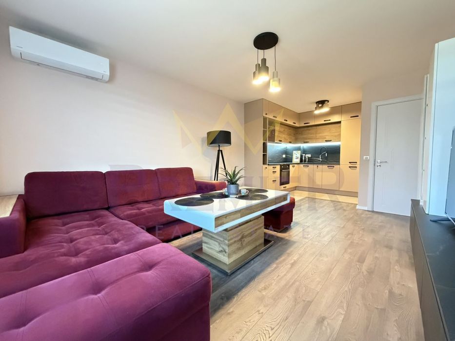 Дава се под наем Двустаен апартамент в Варна, Младост 1 - 62 кв.м за 578.34 € - Снимка #1