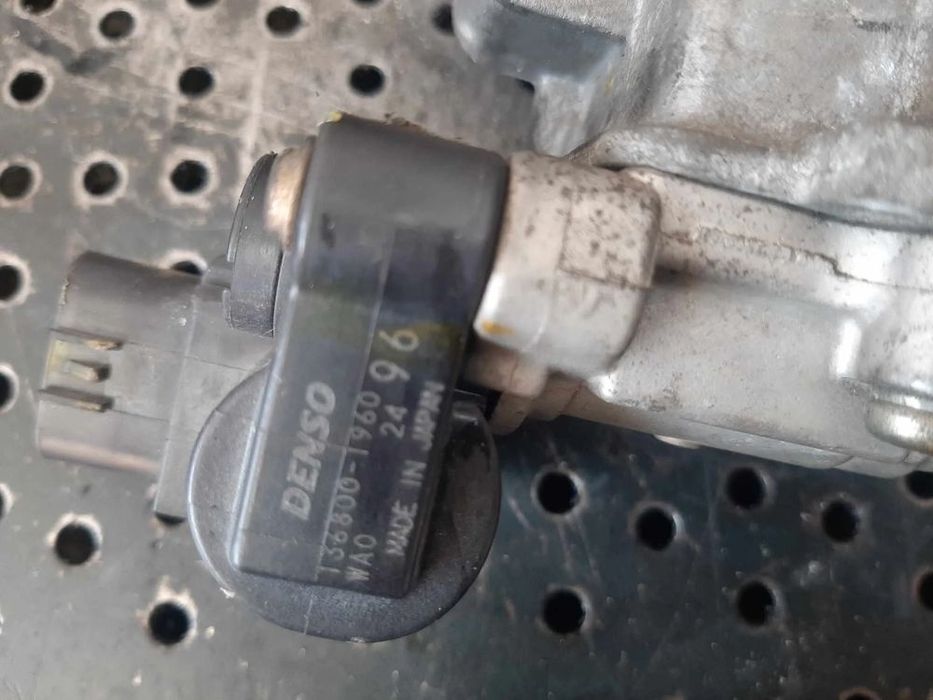 clapeta acceleratie  1.2b l12a1 honda jazz   2  136800-1960