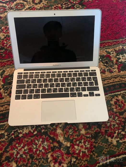 Macbook  air yangi