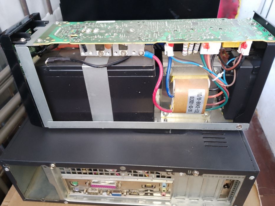 Продам не рабочий бесперебойник