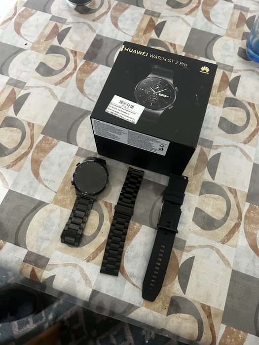 продавам часовник huawei gt 2pro