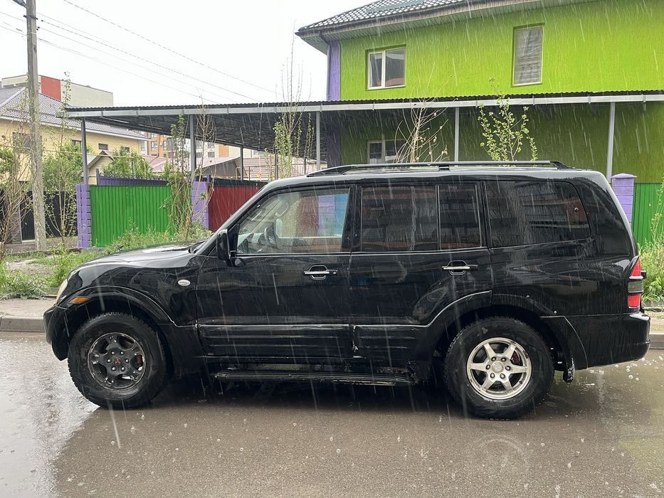 Mitsubishi Montero 2002г