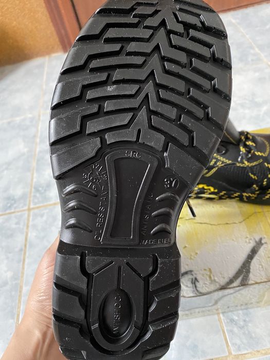 Спецобувь зимнии и летнии