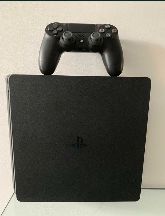 PS4+джойстик+25игри Плейстейшън