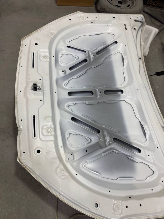 Jetour X70 S ga kapot va boshqa narsalari bor