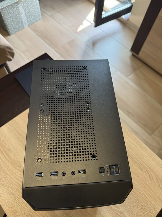 Гейминг компютър AMD Ryzen 5 / RTX 5060 / 32GB DDR5 / 1TB NVMe