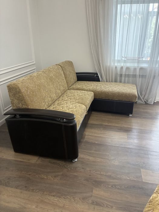 Продам диван с креслом