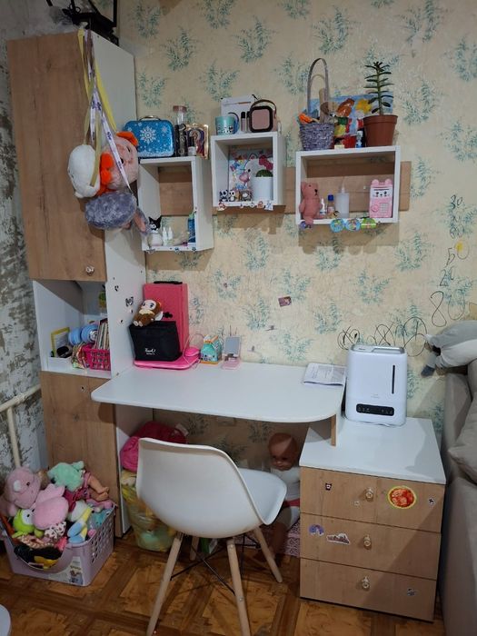 Продам стол, парта