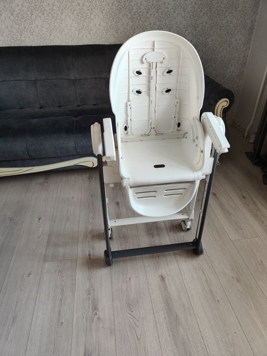 Детский стульчик для кормления