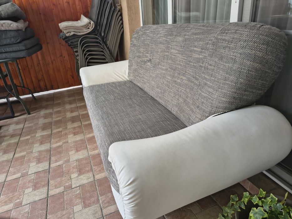 Canapea 2 m lungime în stare impecabila