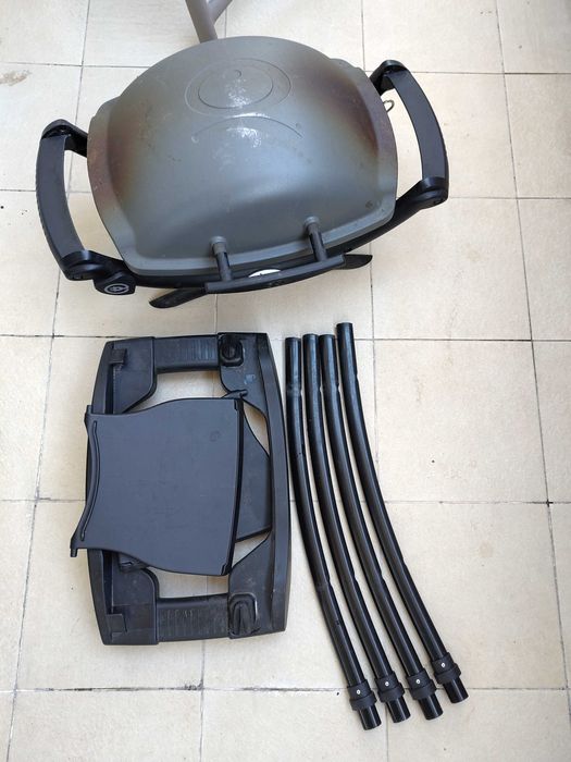 Барбекю/скара Weber Q1400 на ток с поставка, калъф и аксесоари