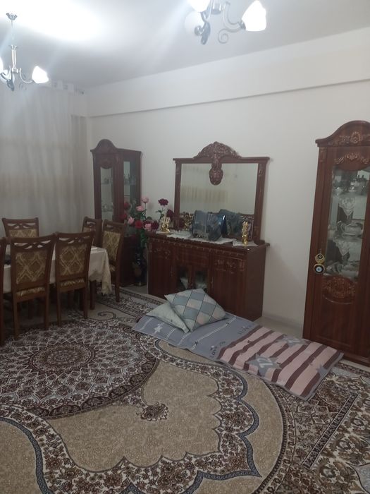 Srochna xonadon sotiladi chkalov metro tomonda