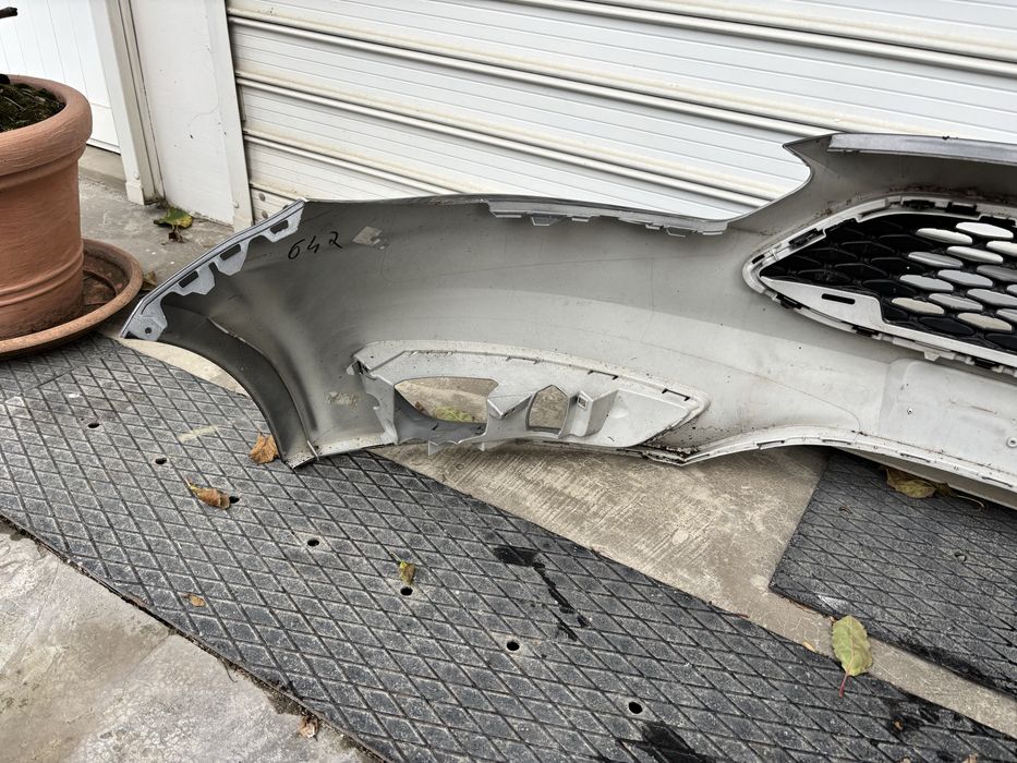 Предна броня за Ford Focus Mk3 III  2014-2018