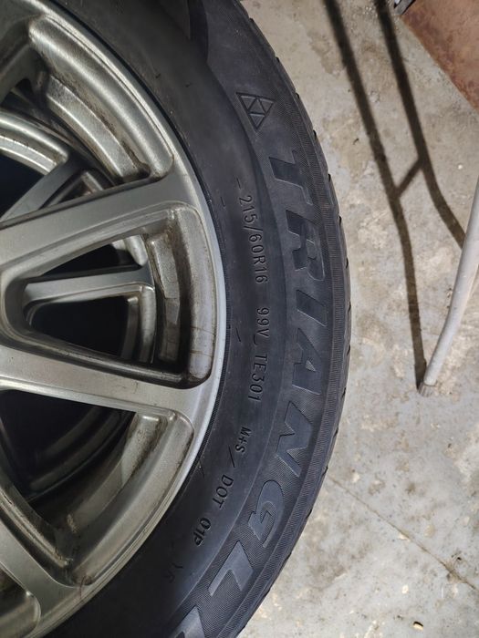 Продам комплект шин R 16
