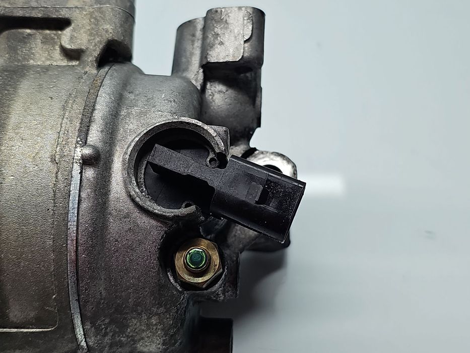 Compresor clima Volkswagen Golf 6 (5K1) [Fabr 2009-2013] 5N0820803E 1.