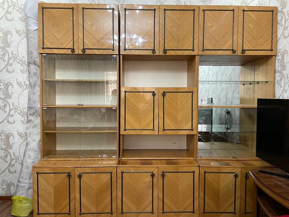 Продам Гарнитур стенка в гостинную