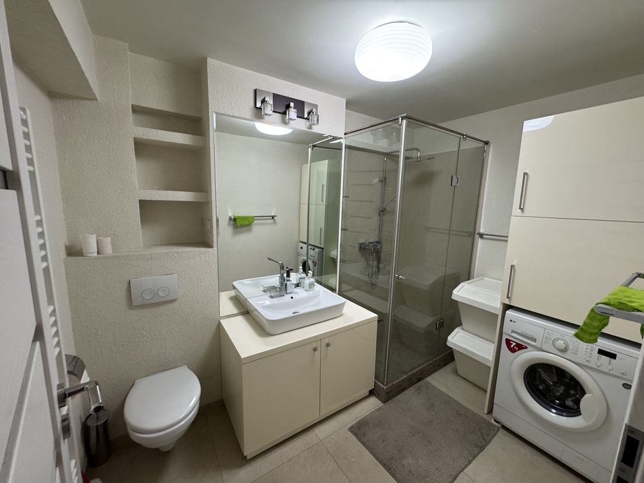 De închiriat: Apartament 3 camere, decomandat – Zona Centrală, Slatina