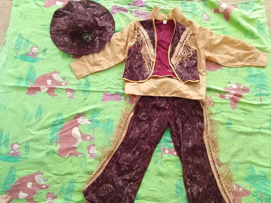 Продам костюм для мальчика