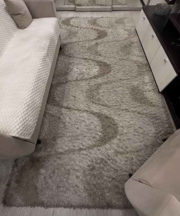 Палас б/у, размер 2*4м.