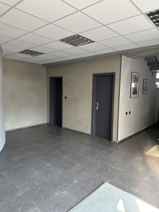 Дава се под наем Офис в Пловдив, Индустриална зона - Тракия - 500 кв.м за 5000 € - Снимка #3