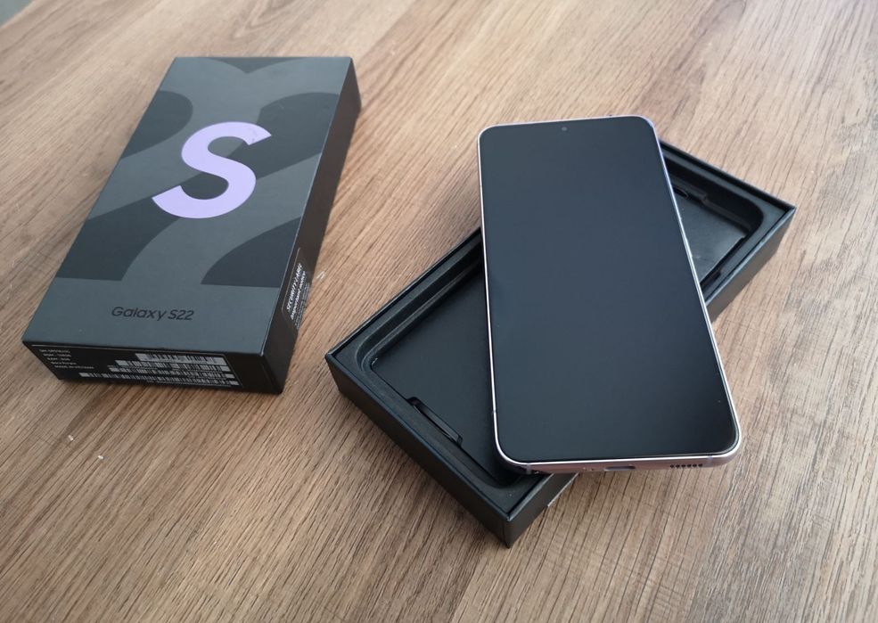 Samsung S22 с гаранция