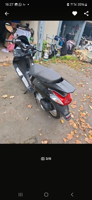 ,Vând  Scuter  de 50 c in 2 timpi,