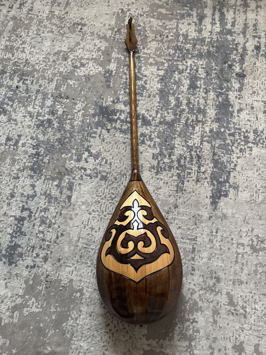 Домбыра сатылады