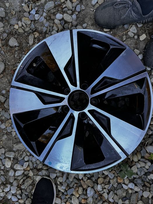 Jantă mercedes vito.v class w447.cod:a4474015500.