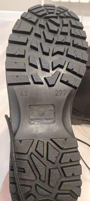 Продам берцы летние новые