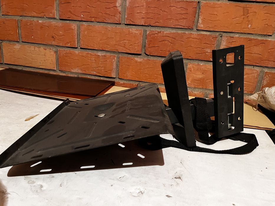 Настенный кронштейн