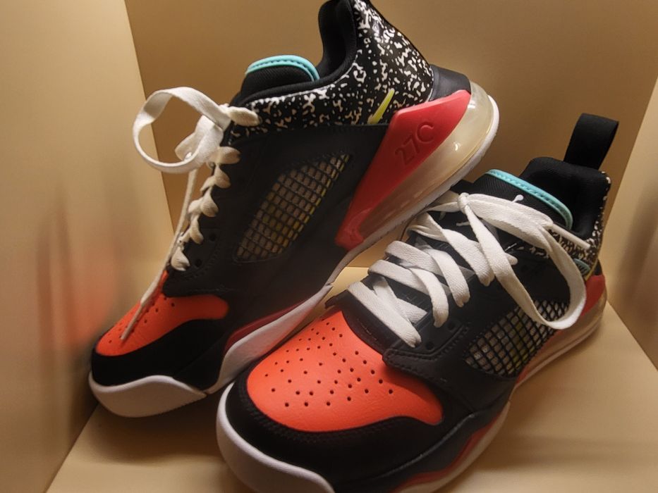 Jordan mars 270 low (GS)