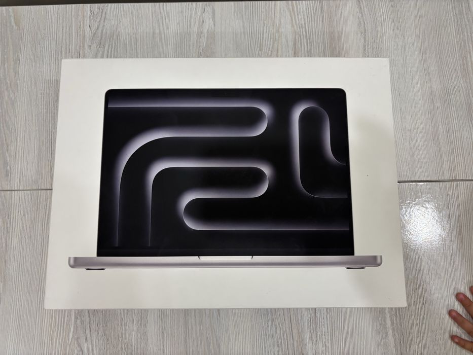 Новый запечатанный МакБук про