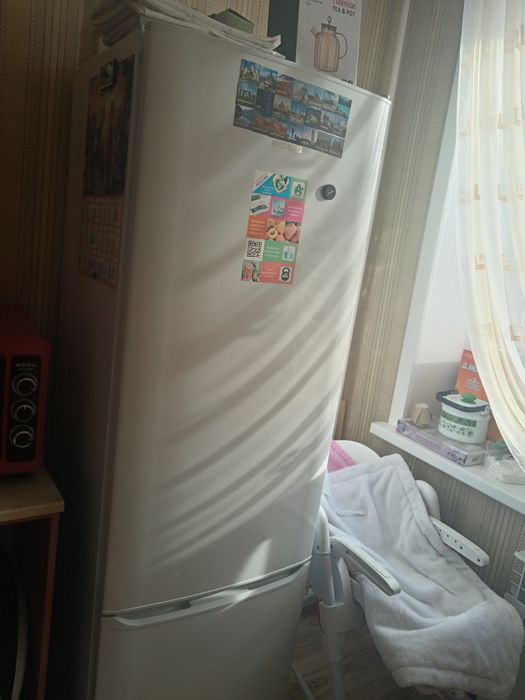 Продам шифонер, комод и холодильник