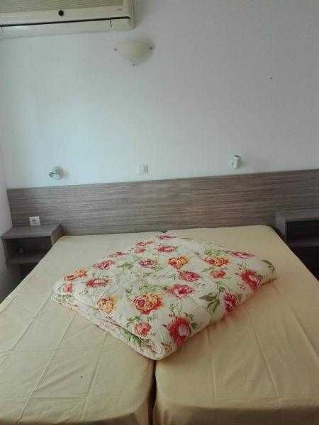 Дава се под наем Двустаен апартамент в Бургас, Сарафово - 52 кв.м за 382.5 € - Снимка #4