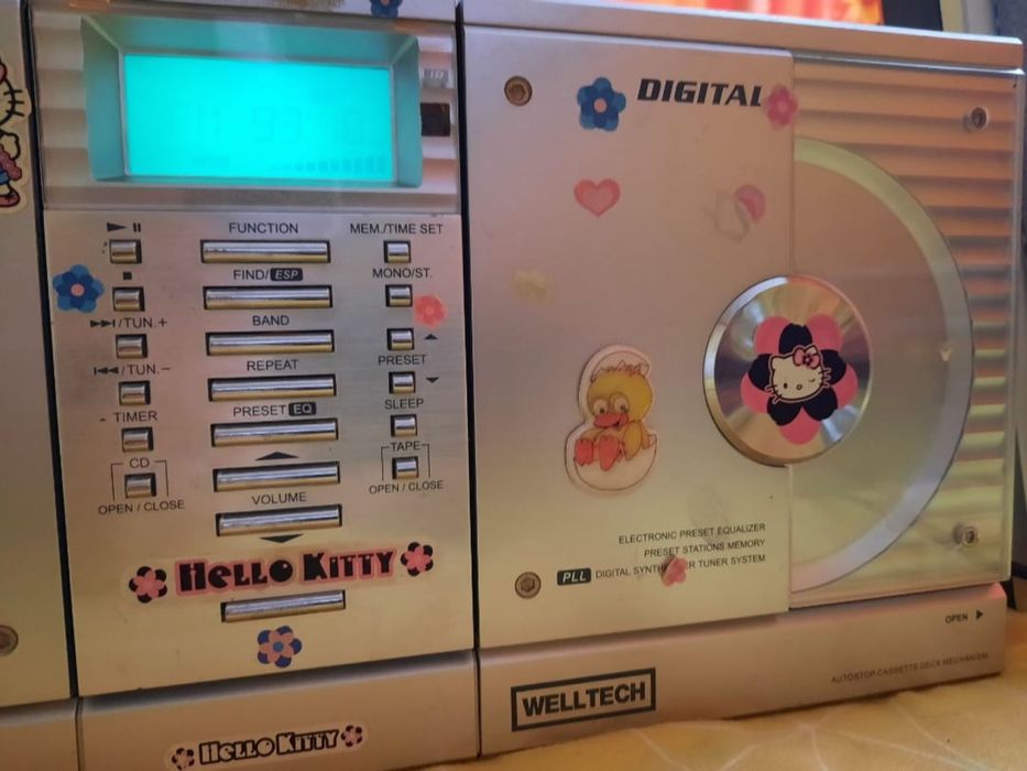 Combina muzicala ,radio,caseta si cd