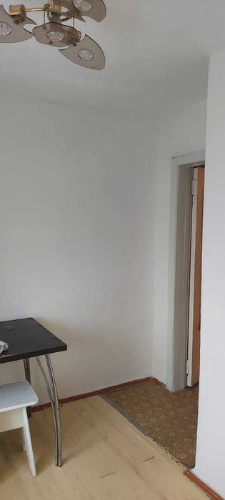 продам двухкомнатную квартиру